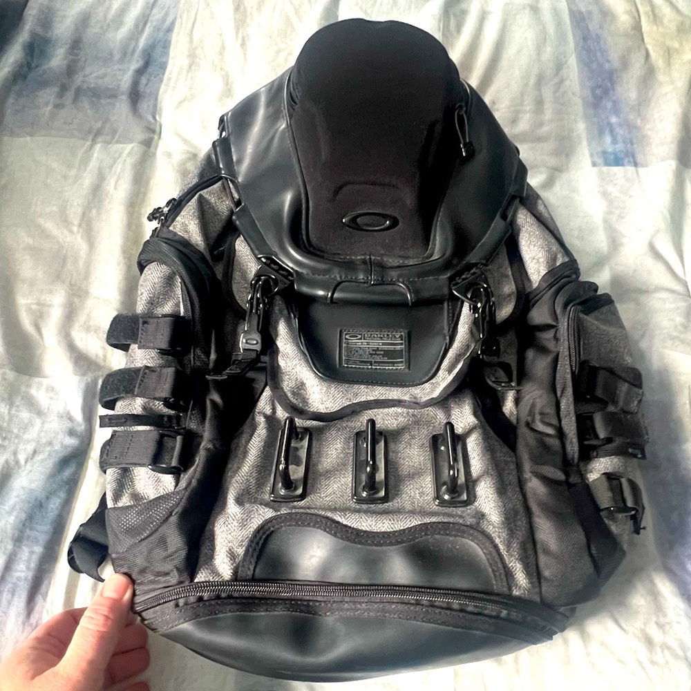 Oakley ‘Kitchen Sink’ backpack